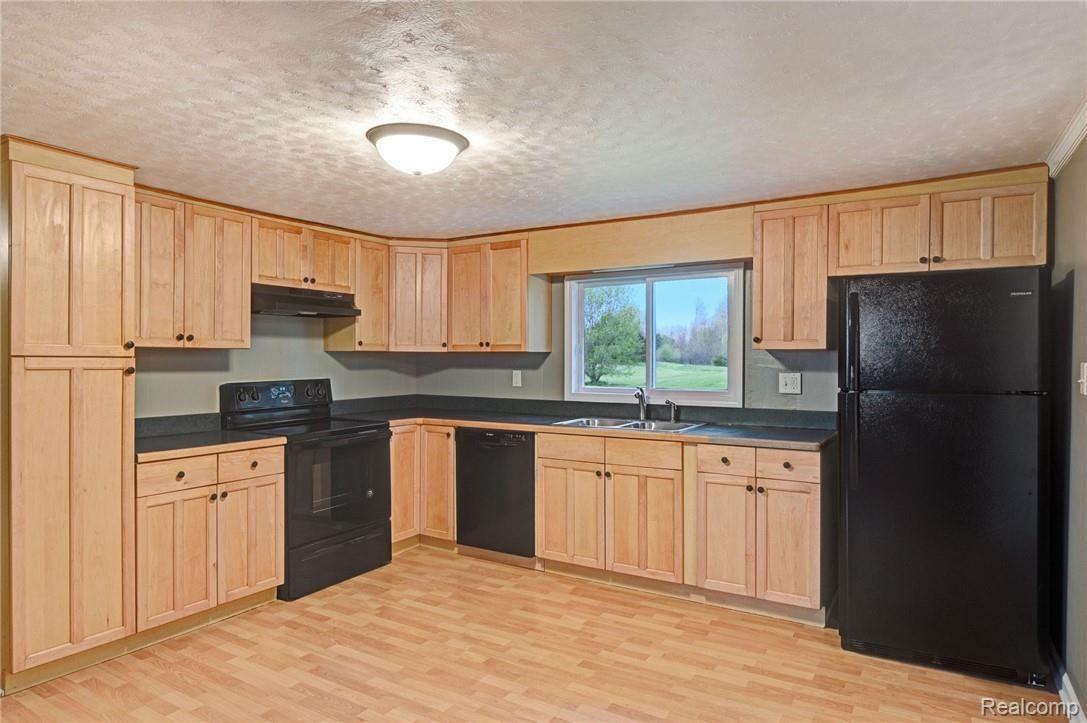 4810 South Byron Road Durand, MI 48429 - Photo 11 of 21 CNG_4919_20_21.jpg