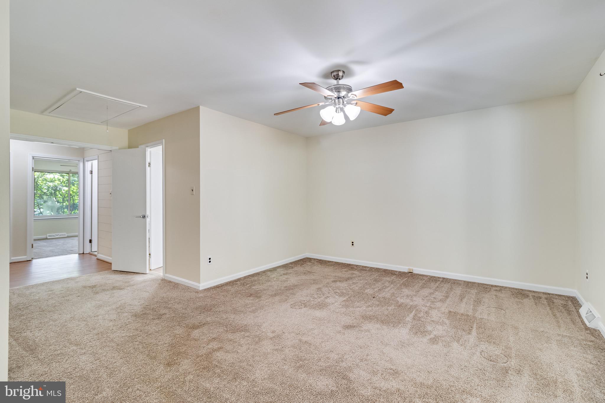 401 Butternut Court La Plata, MD 20646 - Photo 9 of 50