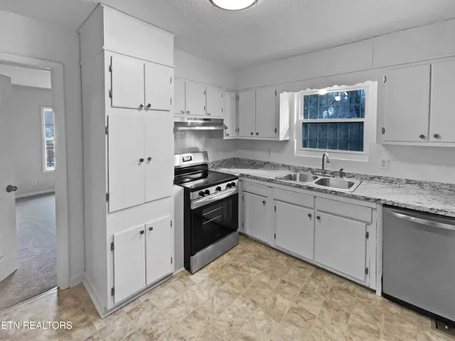 $233,000 | 4028 Catalpa Avenue, Knoxville, TN 37914