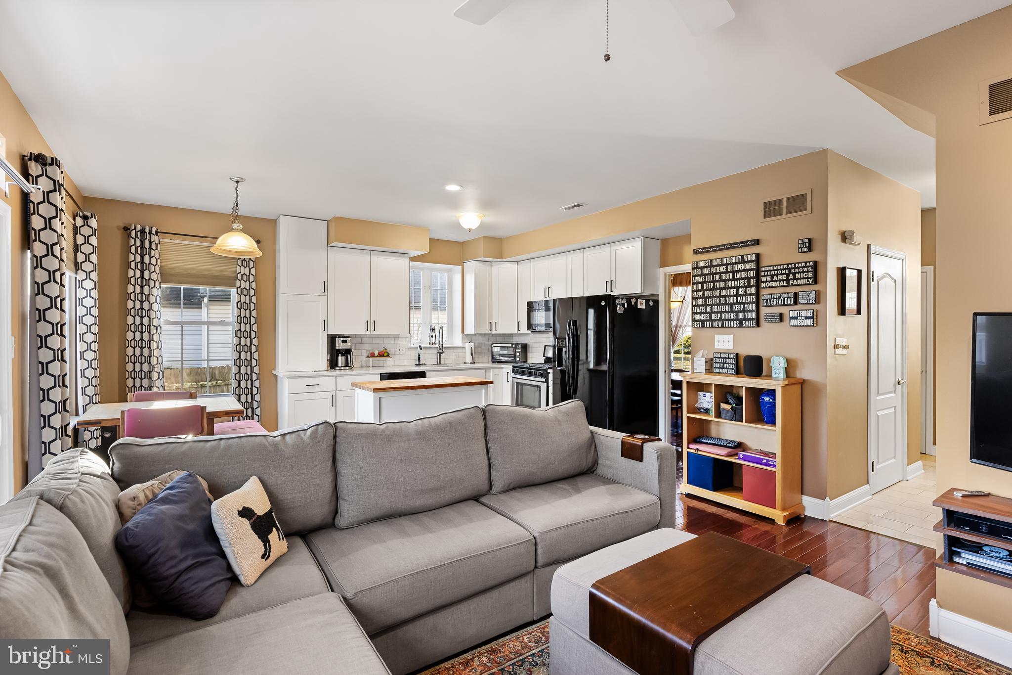 6 Read Drive Sicklerville, NJ 08081 - Photo 16 of 36 a living room with furniture and a flat screen tv