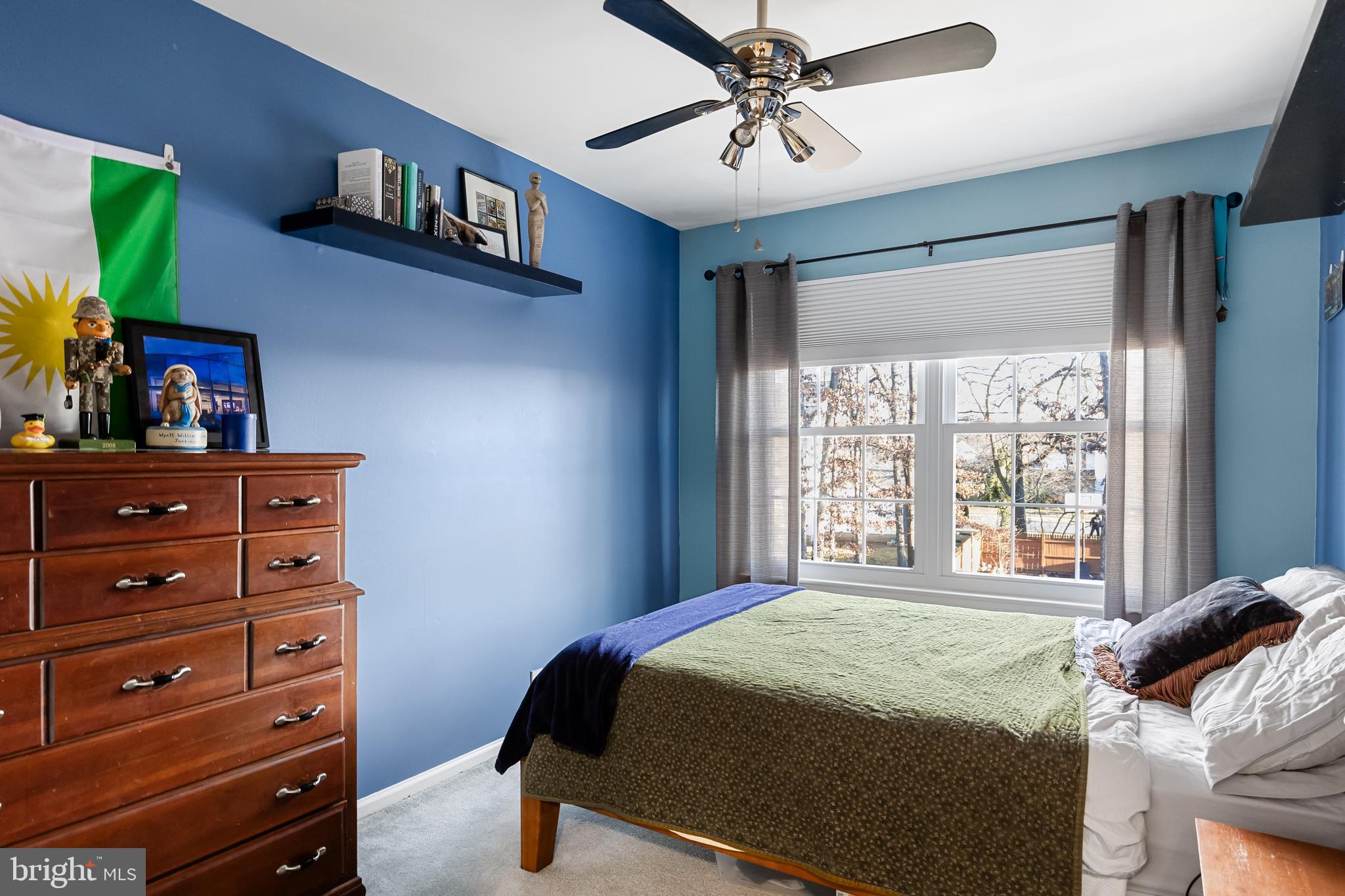 6 Read Drive Sicklerville, NJ 08081 - Photo 24 of 36 a bedroom with a bed a dresser and a window