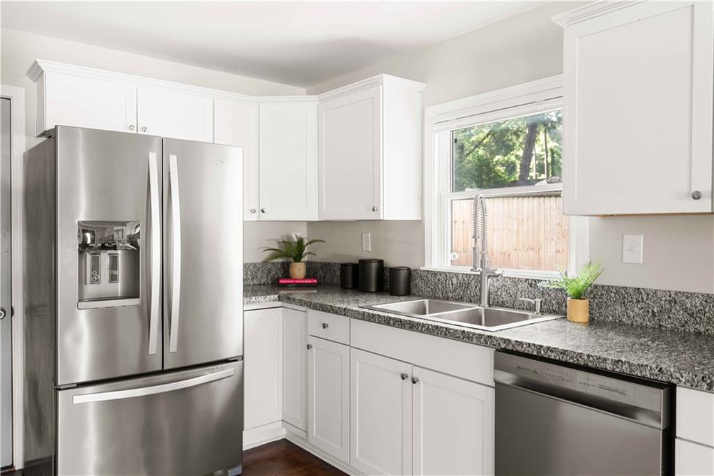 1940 Bonner Street Decatur, GA 30032 - Photo 10 of 39 Gallery Image 10