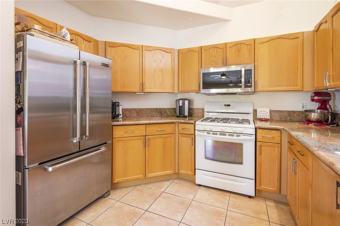 124 Rancho Maderas Way Henderson, NV 89002 - Photo 13 of 33 Gallery Image 13