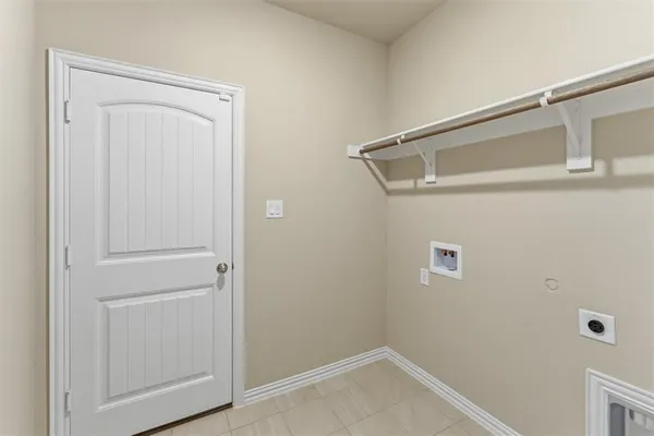 $374,900 | 1229 Sabine River Lane, Springtown, TX 76082