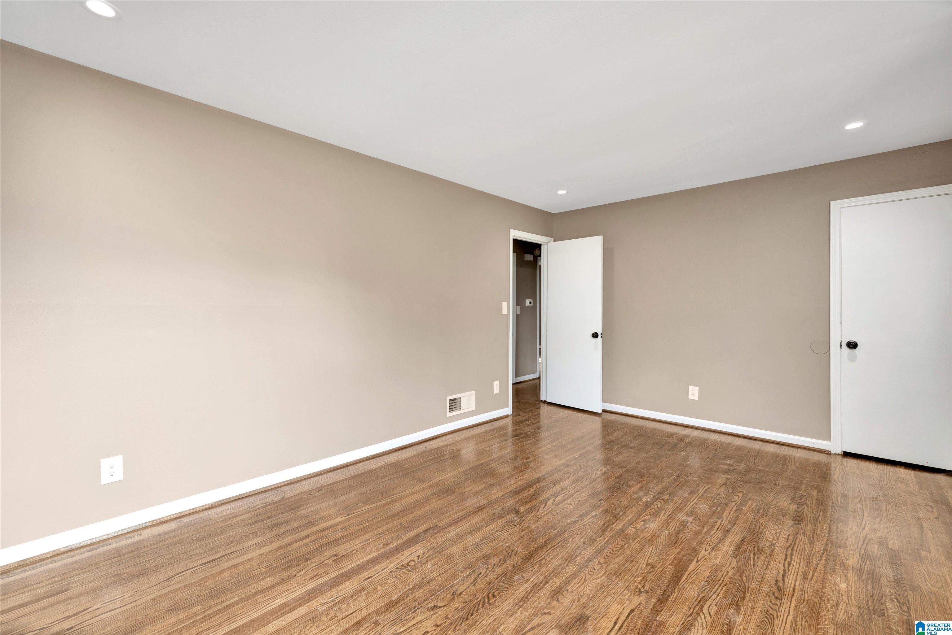 412 Sunhill Road Northwest Birmingham, AL 35215 - Photo 7 of 23