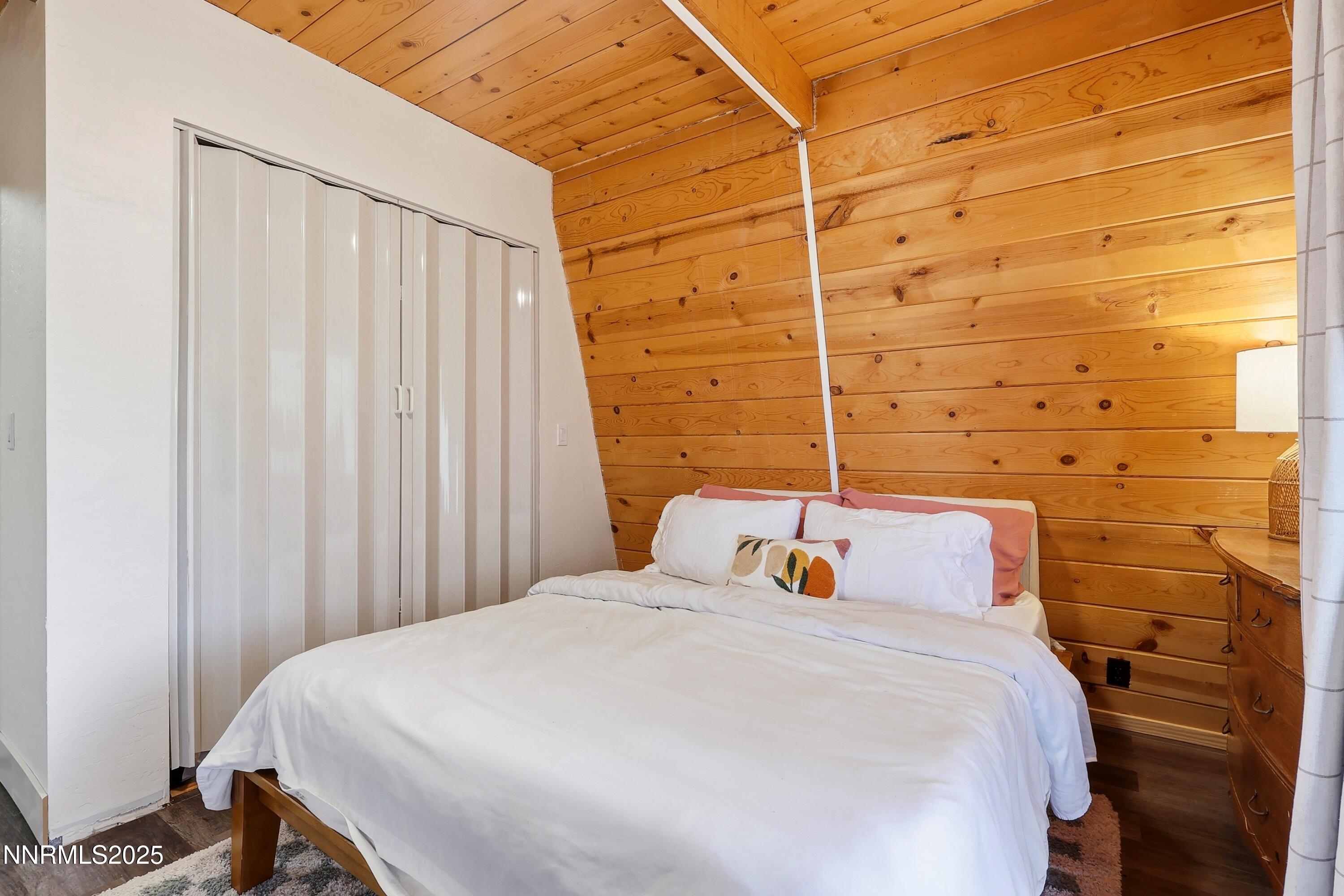 1590 Combination Road Reno, NV 89521 - Photo 29 of 41 a bedroom with a bed and a shower