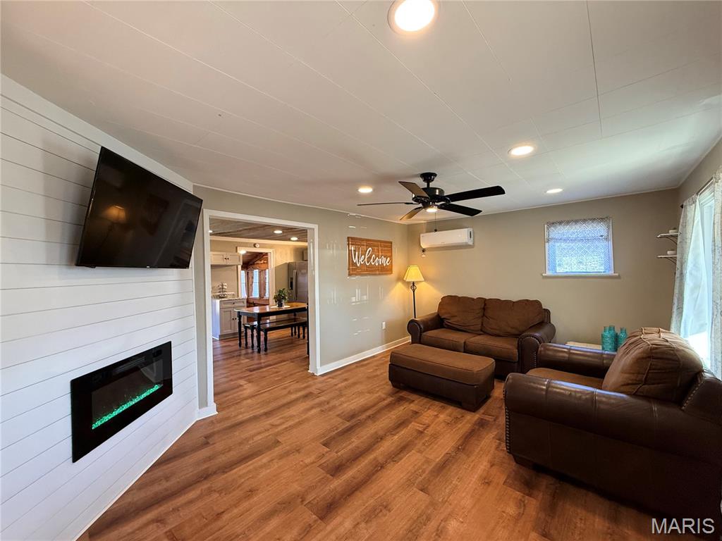 153 West Reed Avenue Puxico, MO 63960 - Photo 2 of 16