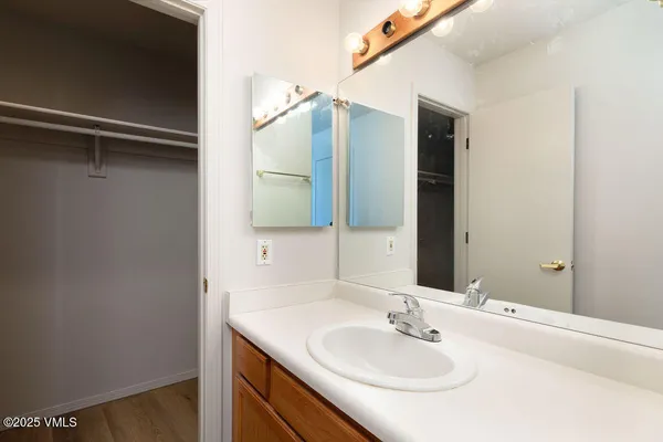 $535,000 | 34295 Highway 6, Unit 201, Edwards, CO 81632