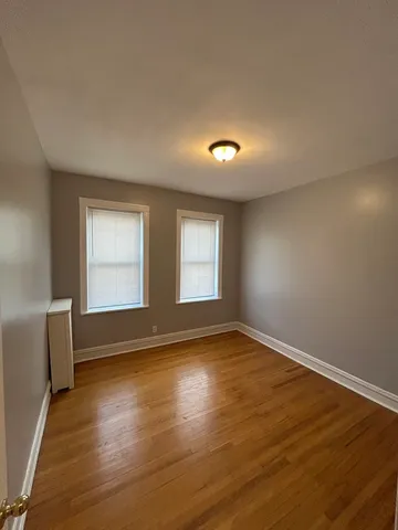 $240,000 | 1155 East Hyde Park Boulevard, Unit 2F, Chicago, IL 60615