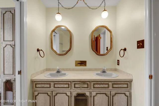 $300,000 | 589 North Main Street, Wilkes Barre, PA 18705