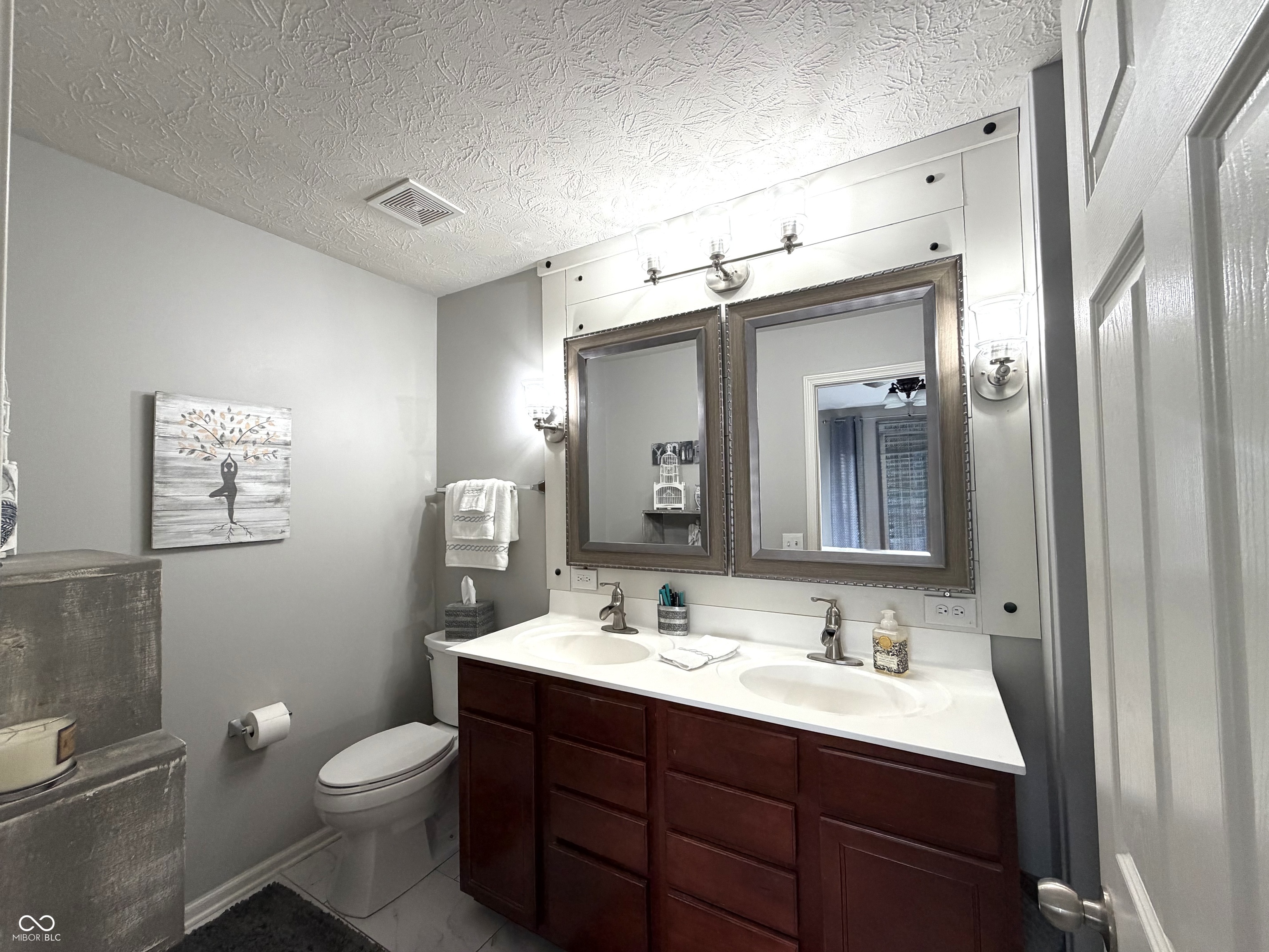 8222 Katrina Way Fishers, IN 46038 - Photo 13 of 20