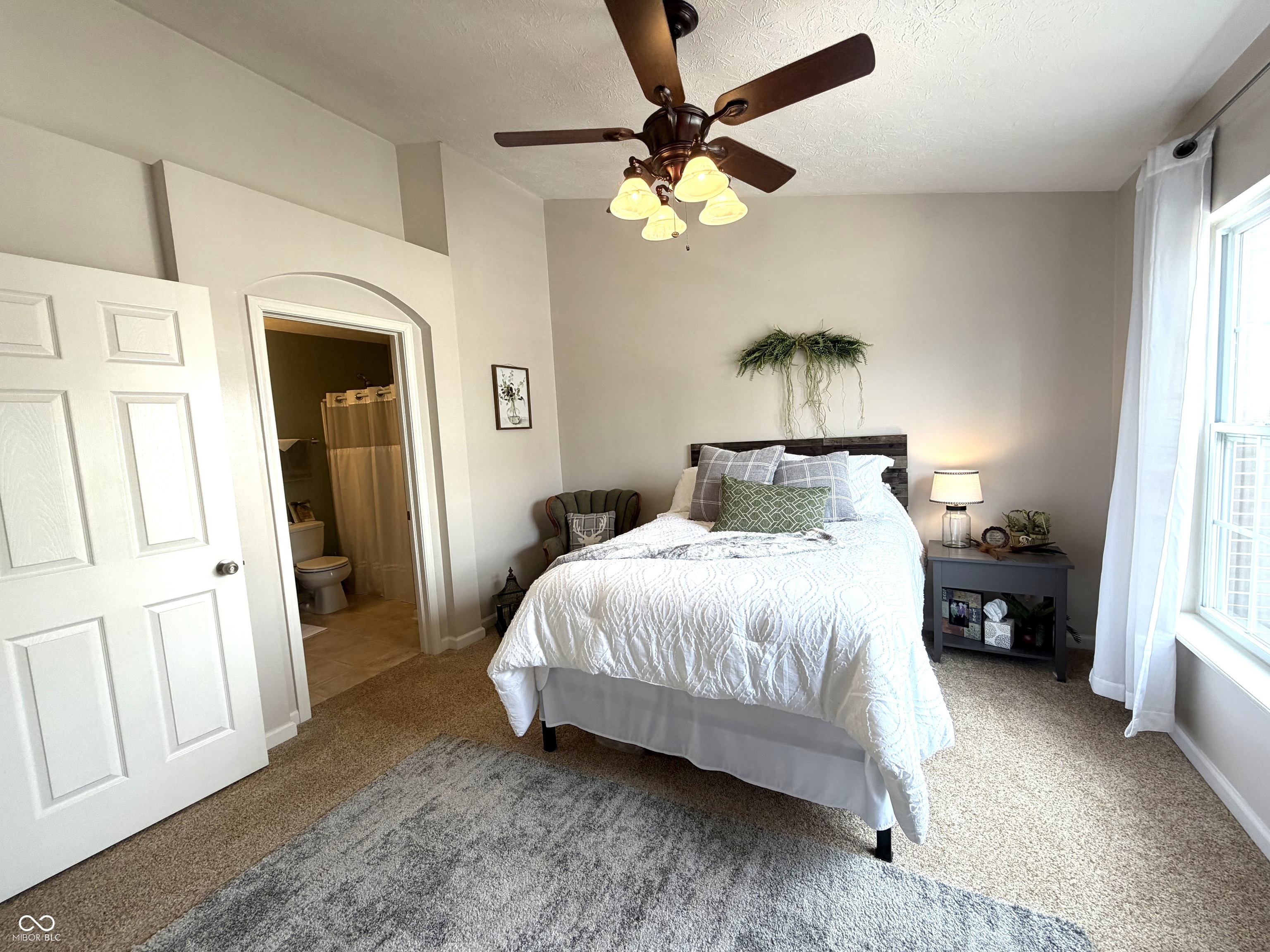 8222 Katrina Way Fishers, IN 46038 - Photo 17 of 20