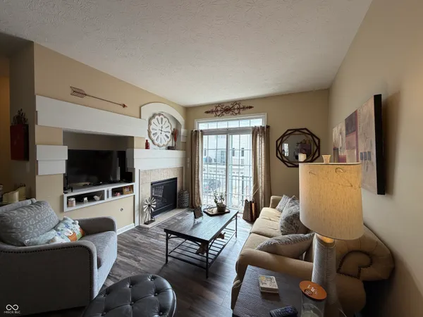 $299,900 | 8222 Katrina Way, Fishers, IN 46038