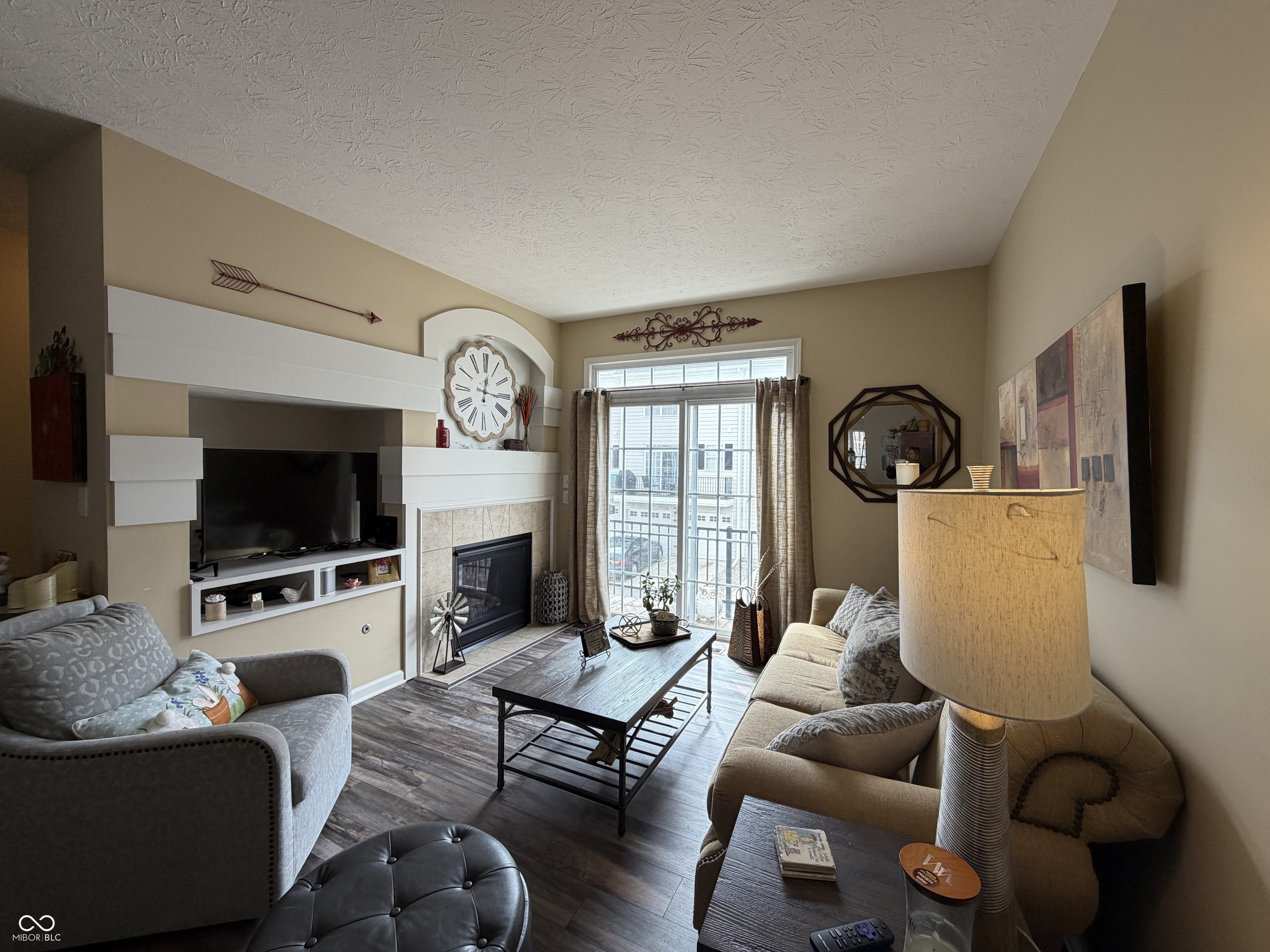 8222 Katrina Way Fishers, IN 46038 - Photo 7 of 20