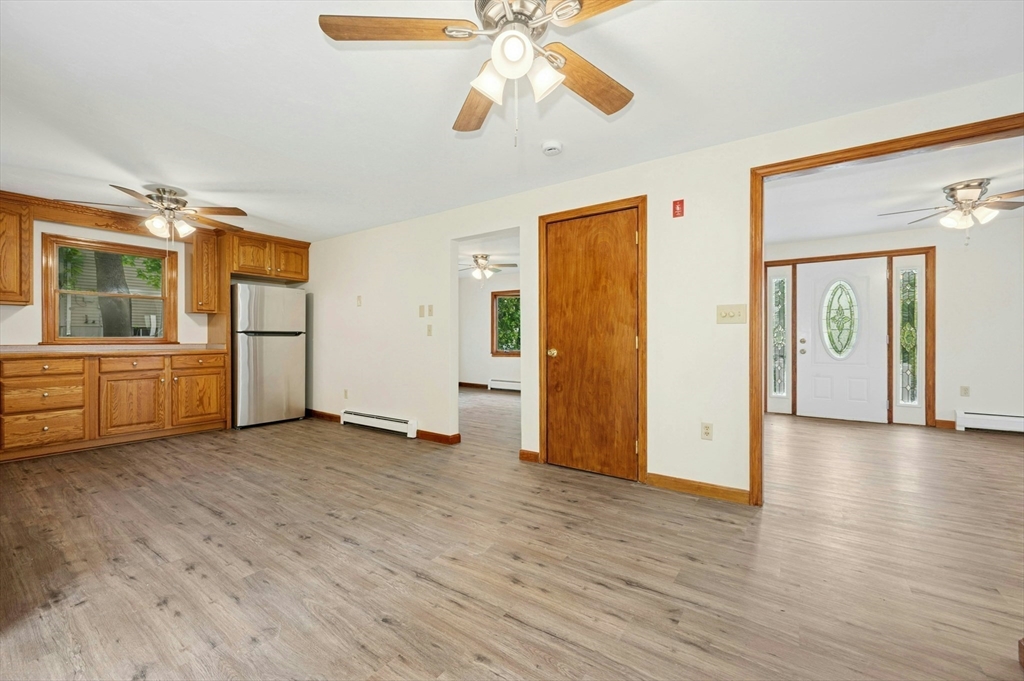 45 Dillon Street Worcester, MA 01604 - Photo 9 of 33