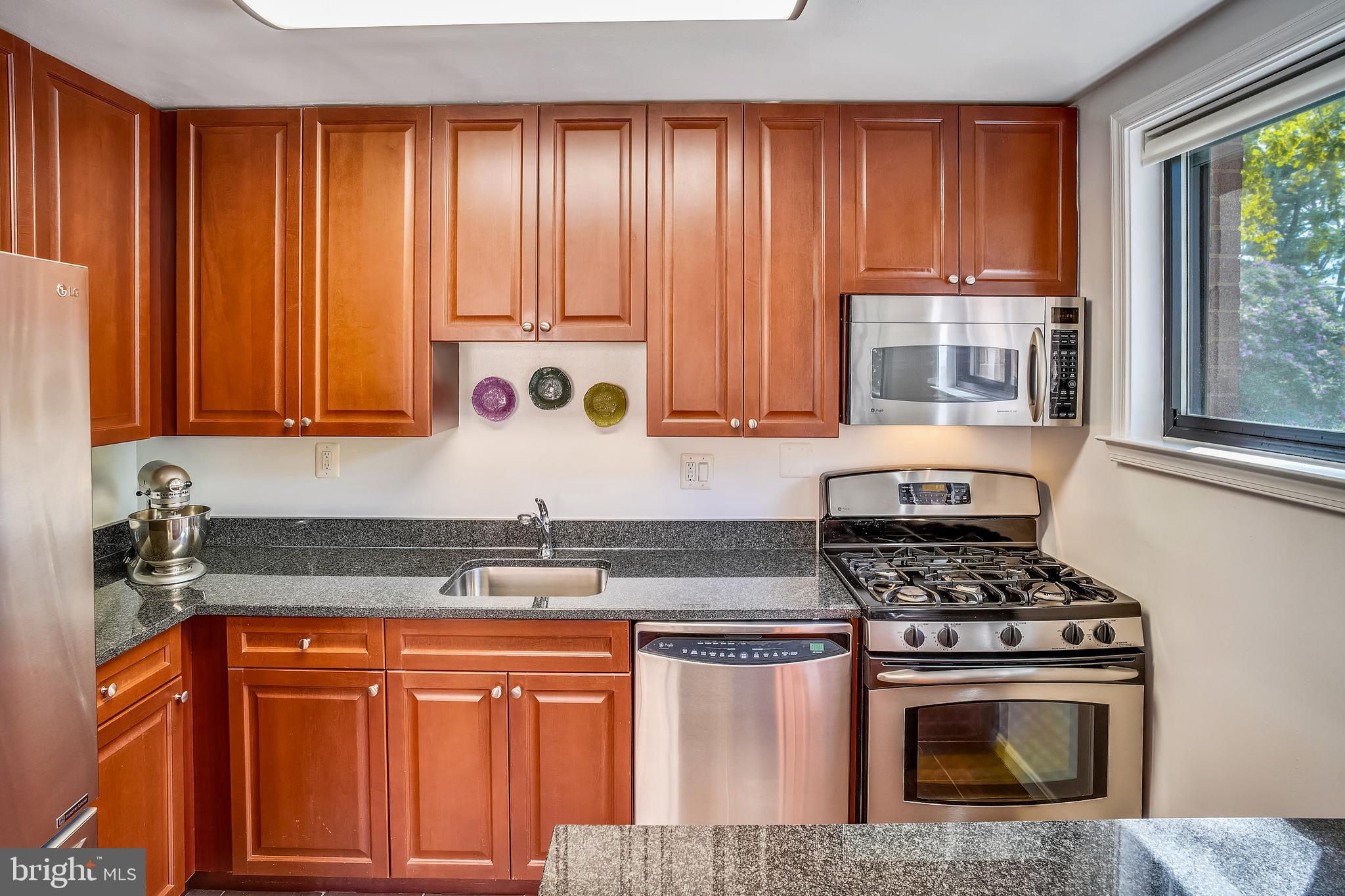 2725 39th Street Northwest, Unit 315 Washington, DC 20007 - Photo 13 of 27