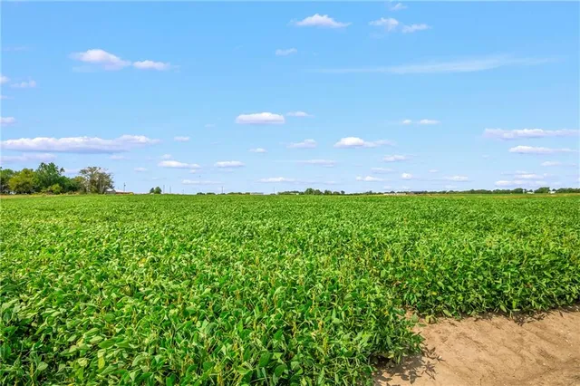 $63,000 | 40 Smasal Road, Sedalia, MO 65301