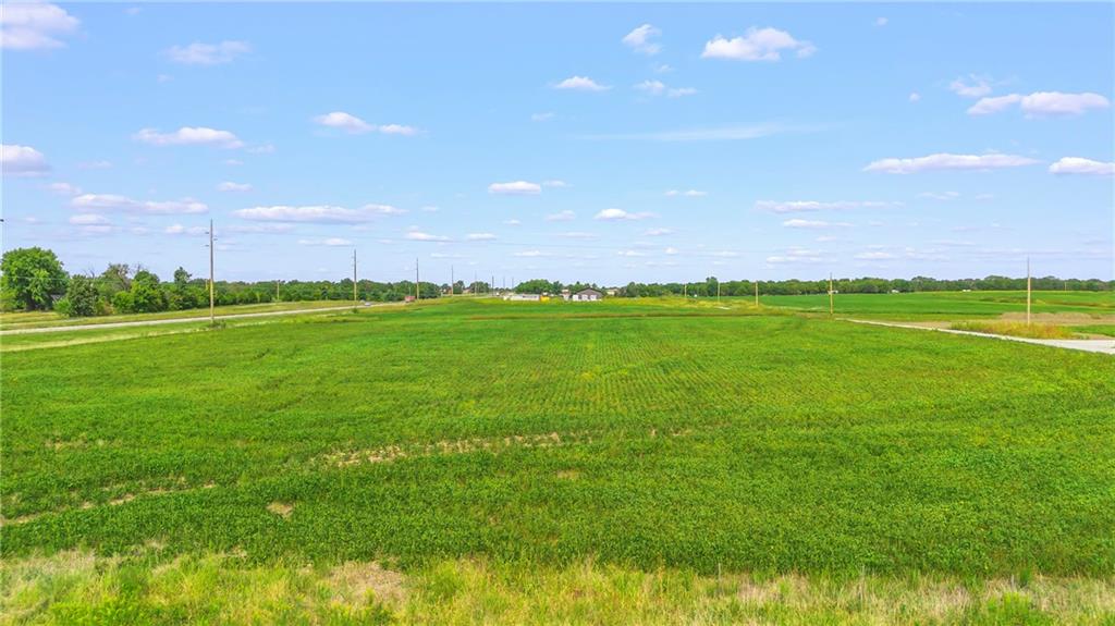 40 Smasal Road Sedalia, MO 65301 - Photo 3 of 23