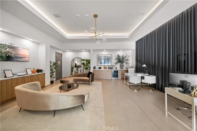 $739,000 | 709 East Walnut Street, Unit 319, Pasadena, CA 91101