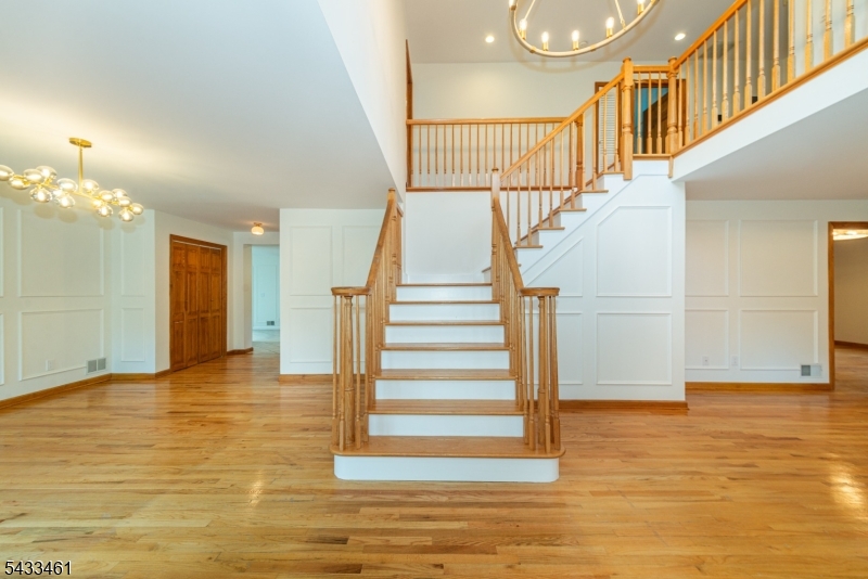 77 Rockwood Road Florham Park, NJ 07932 - Photo 4 of 47