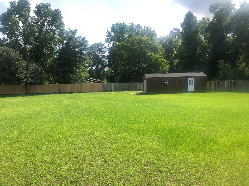 2195 Hobbit Way Sumter, SC 29153 - Photo 3 of 4