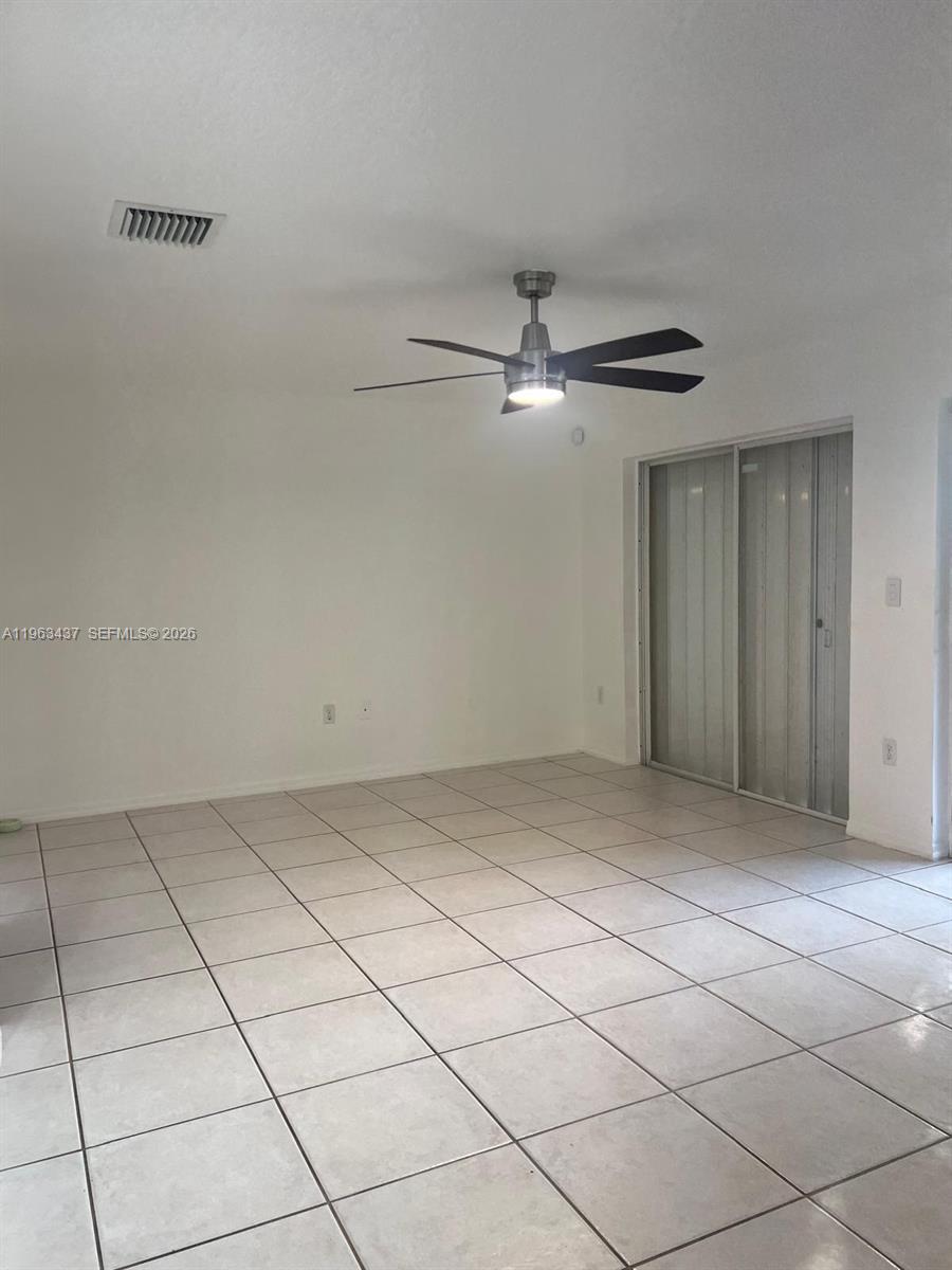 14600 Southwest 156th Avenue Miami, FL 33196 - Photo 4 of 19