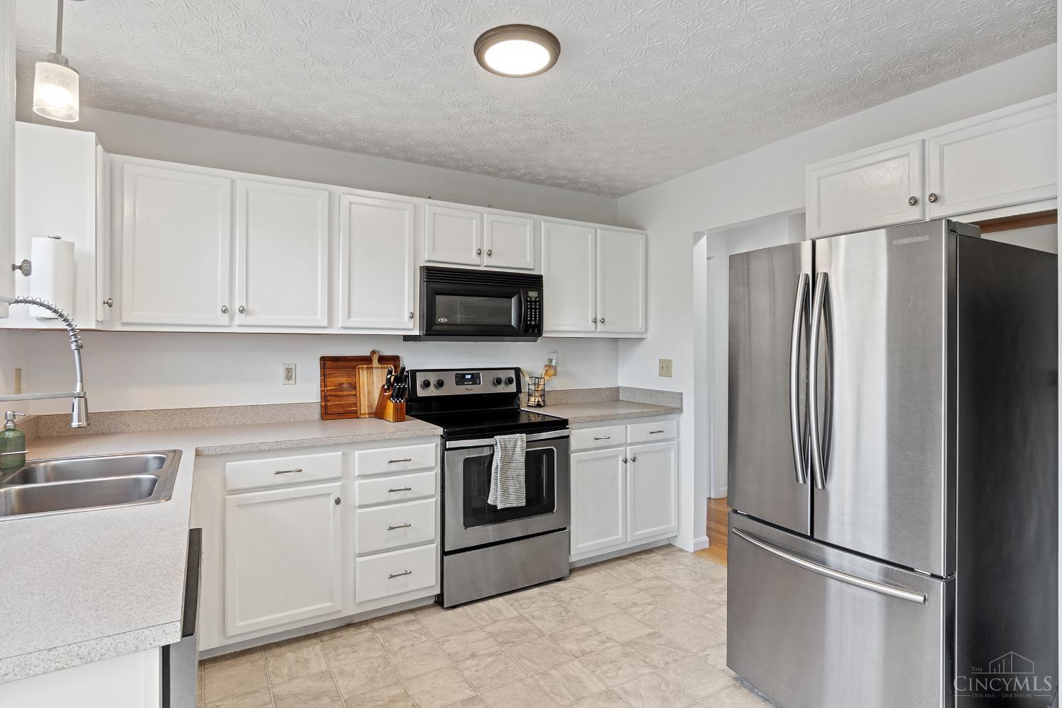 3628 Ridgewood Avenue Cincinnati, OH 45211 - Photo 10 of 26