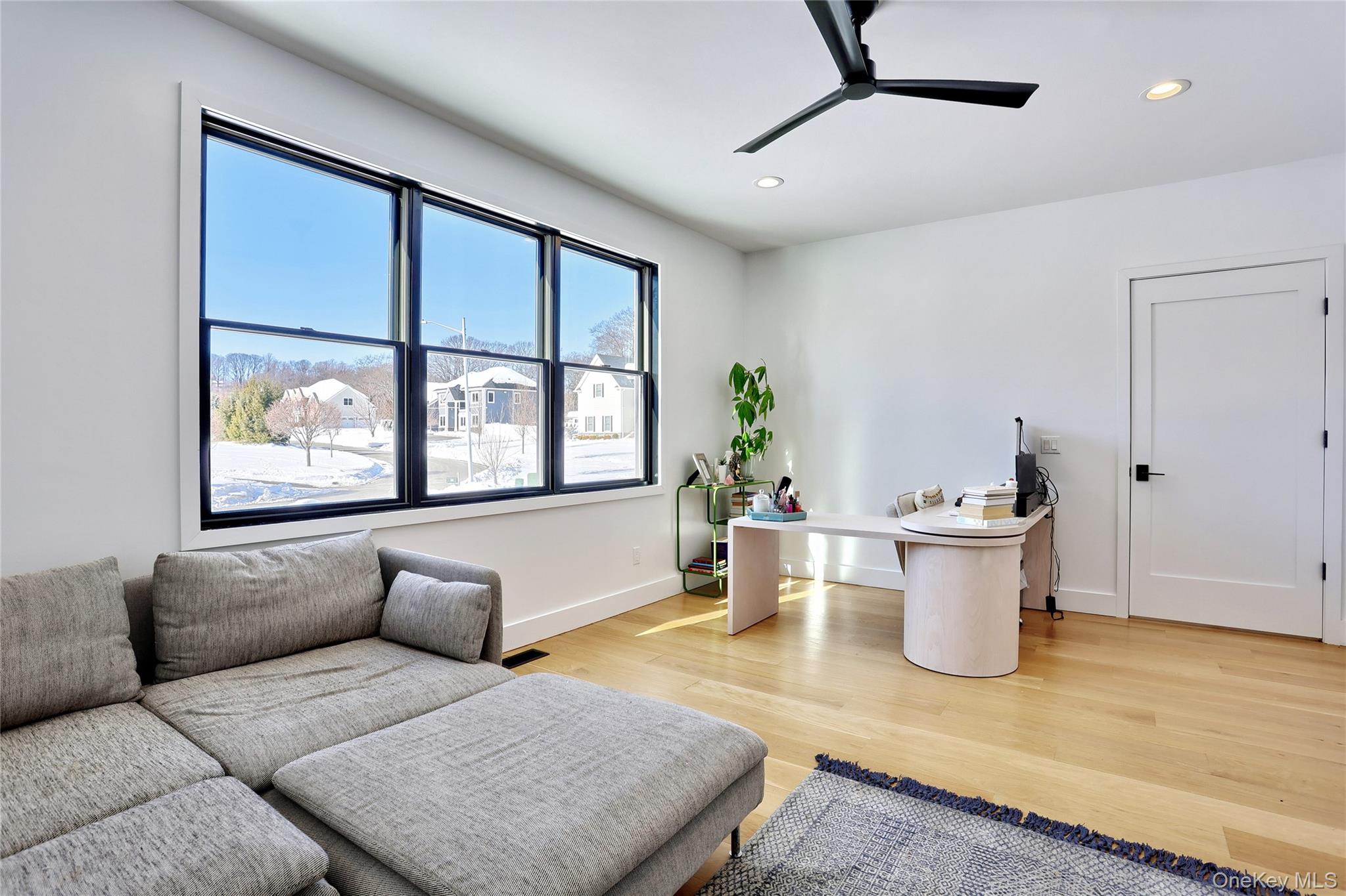 37 Harvest Road New City, NY 10956 - Photo 13 of 33 a living room with furniture and window