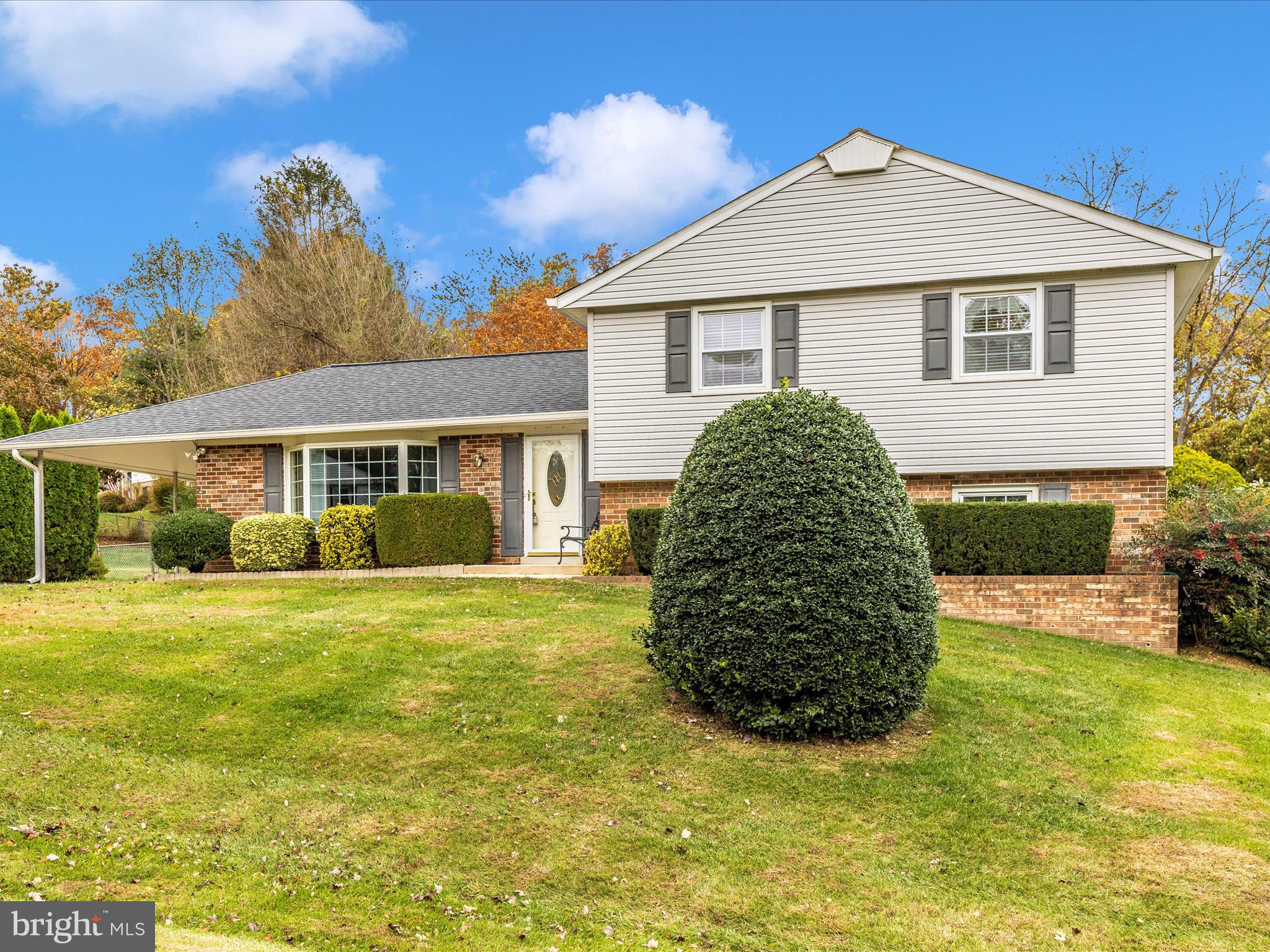 19325 Treadway Road Brookeville, MD 20833 - Photo 42 of 53 Exterior Front