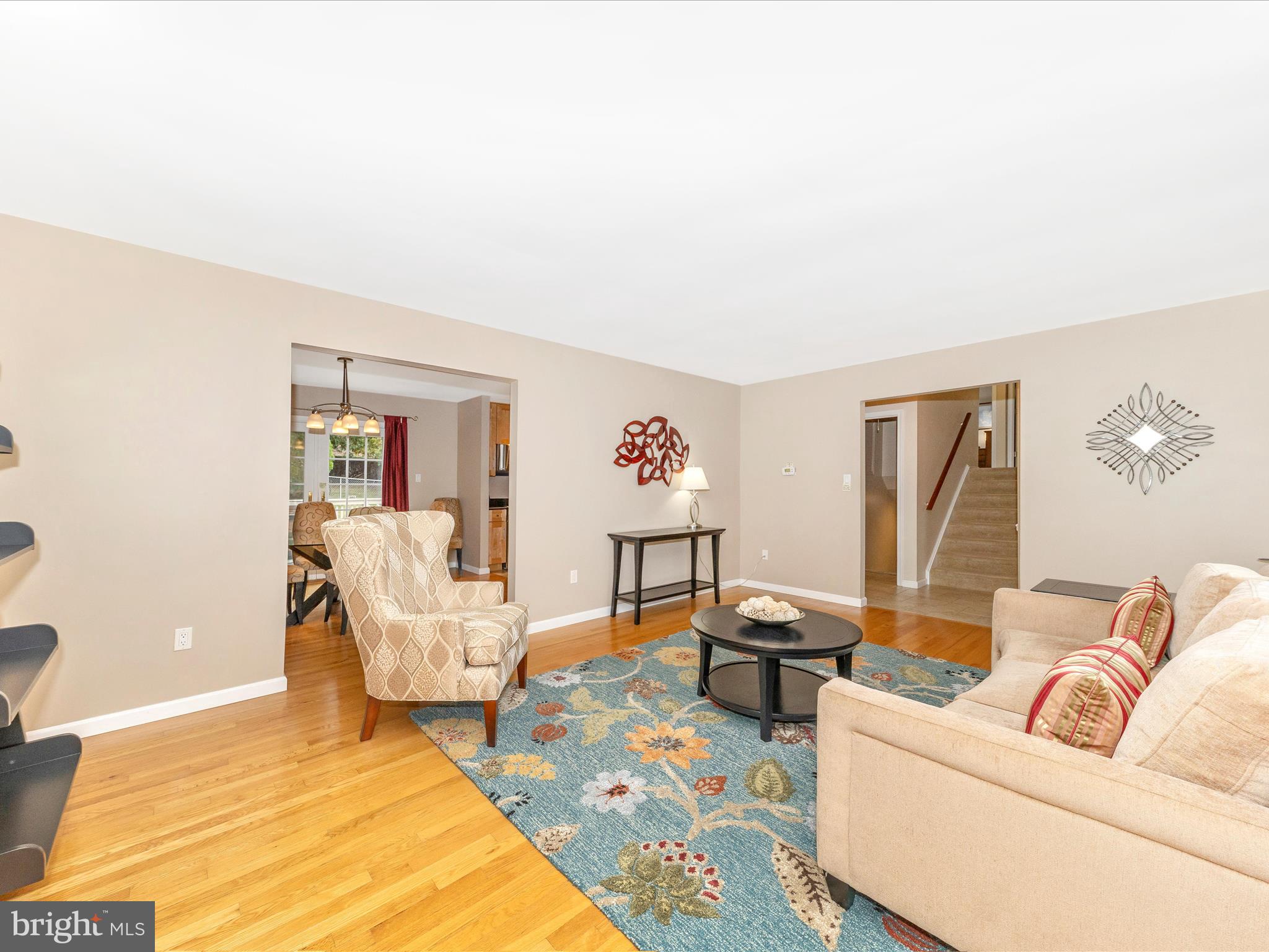 19325 Treadway Road Brookeville, MD 20833 - Photo 5 of 53 Living Room