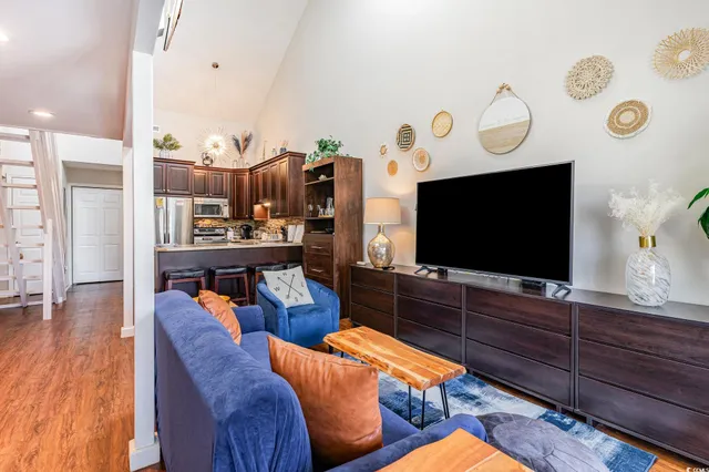 $154,900 | 1860 Auburn Lane, Unit 19E, Surfside Beach, SC 29575