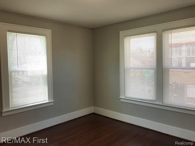 4942 South Wayne Road Wayne, MI 48184 - Photo 7 of 29