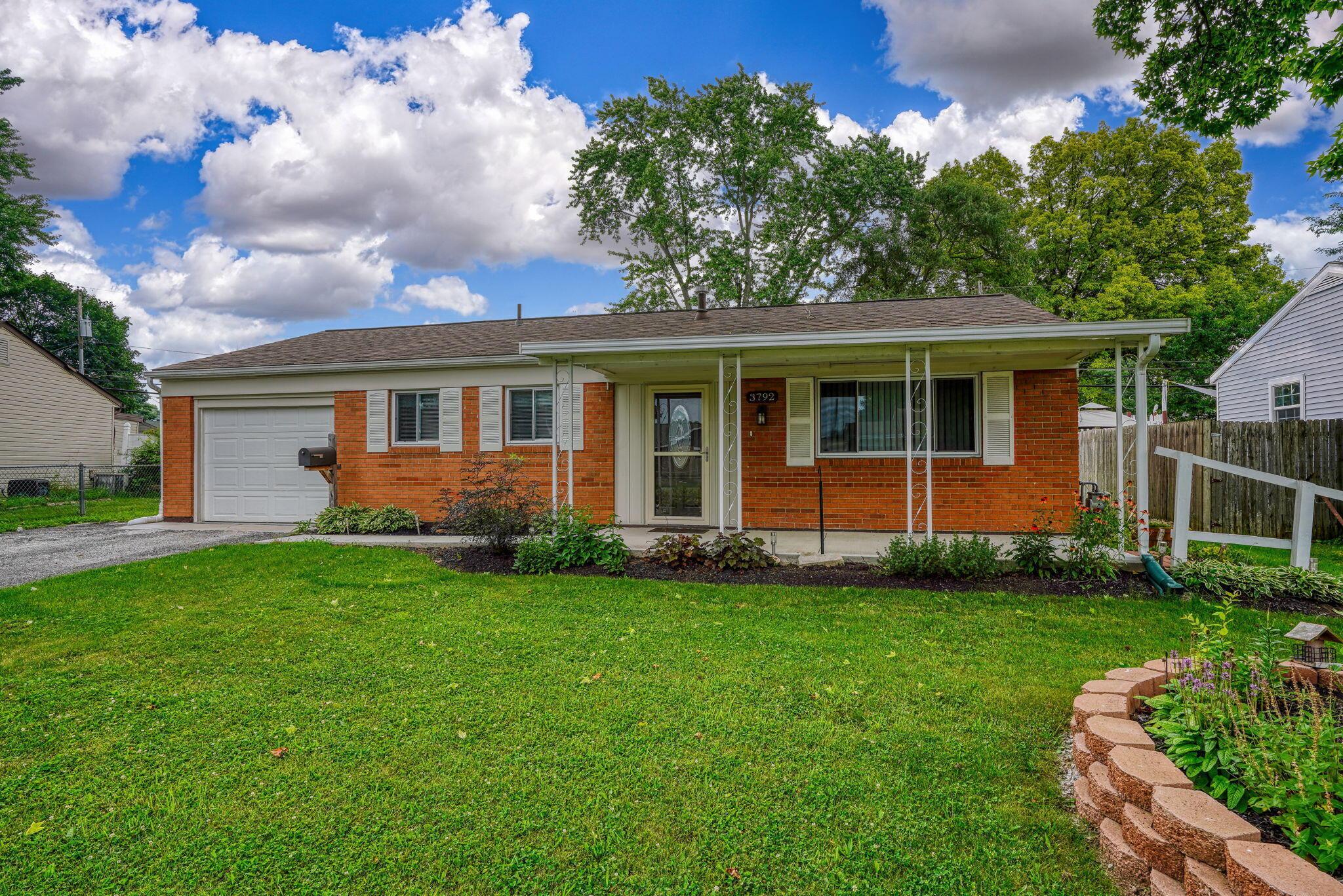 3792 Wade Road Columbus, OH 43232 - Photo 3 of 39 3792 Wade Rd (2)