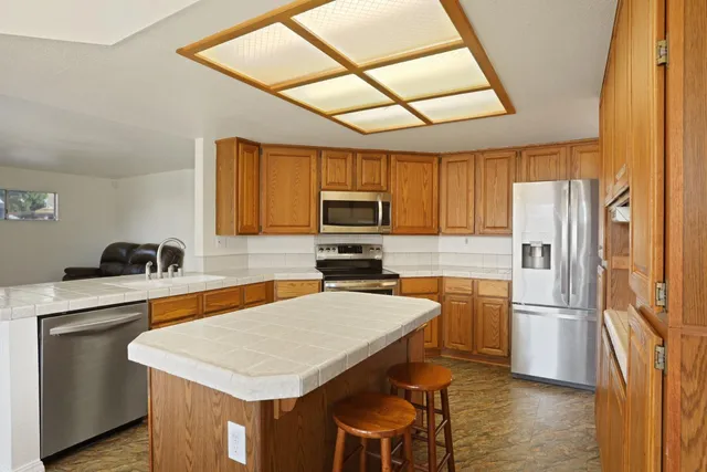 $575,000 | 1809 Blueridge Court, Modesto, CA 95351