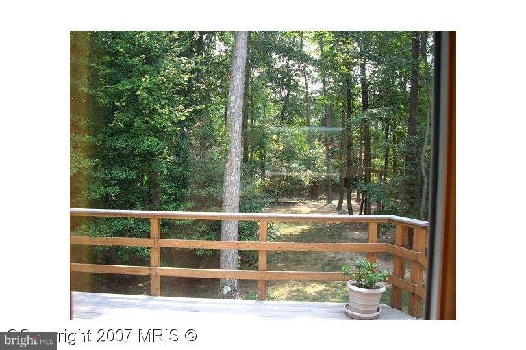 11216 Handlebar Road Reston, VA 20191 - Photo 2 of 20 Back yard