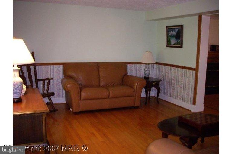 11216 Handlebar Road Reston, VA 20191 - Photo 17 of 20 Living Room #2