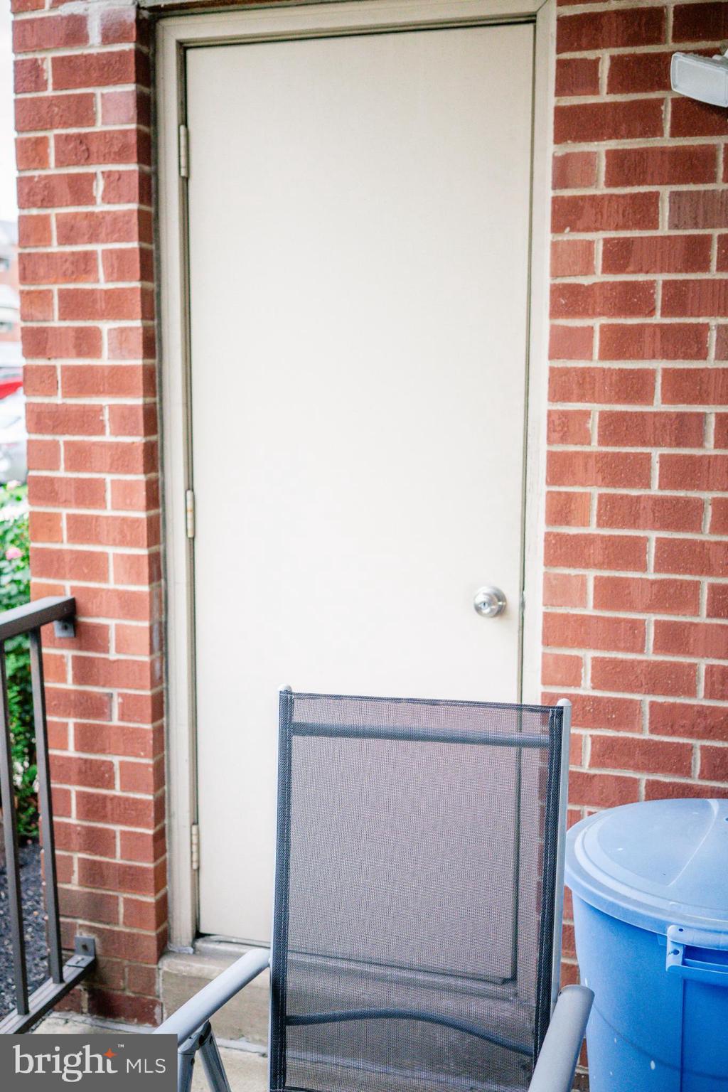 2089 Welsh Road, Unit F1 Philadelphia, PA 19115 - Photo 9 of 27 a view of a room with a bench