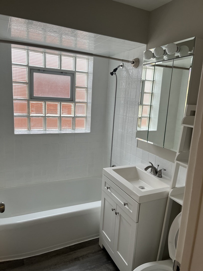 2239 South 17th Avenue, Unit 2 North Riverside, IL 60546 - Photo 4 of 13