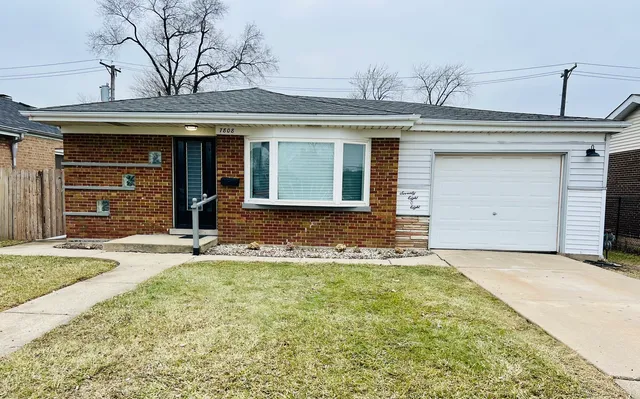 $308,000 | 7808 Central Avenue, Burbank, IL 60459