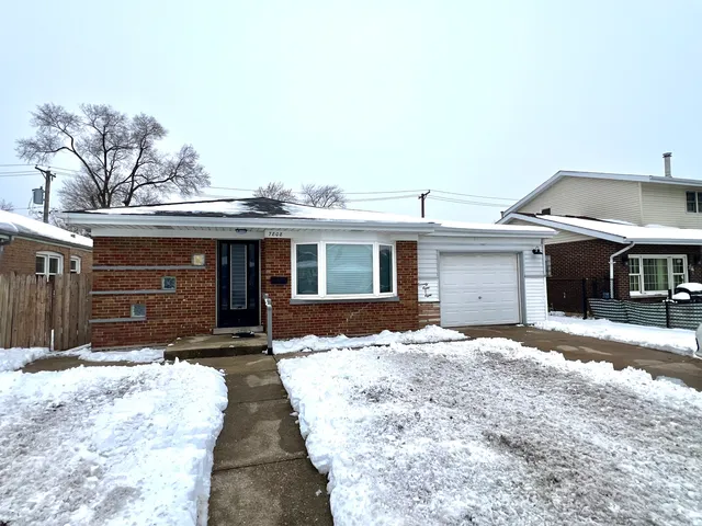 $319,900 | 7808 Central Avenue, Burbank, IL 60459
