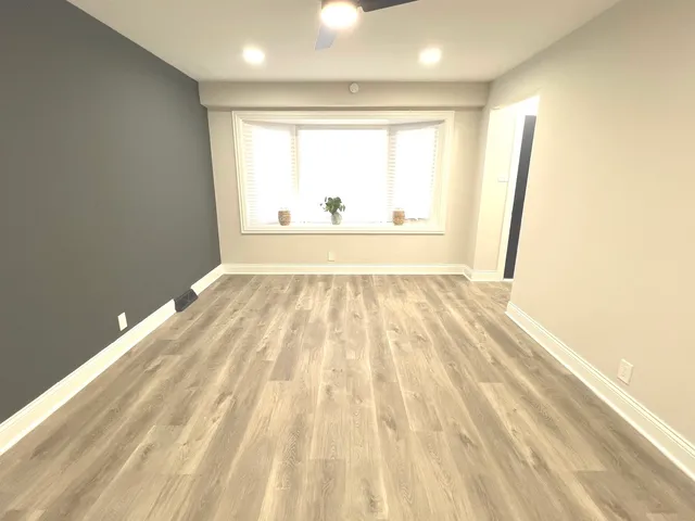 $319,900 | 7808 Central Avenue, Burbank, IL 60459