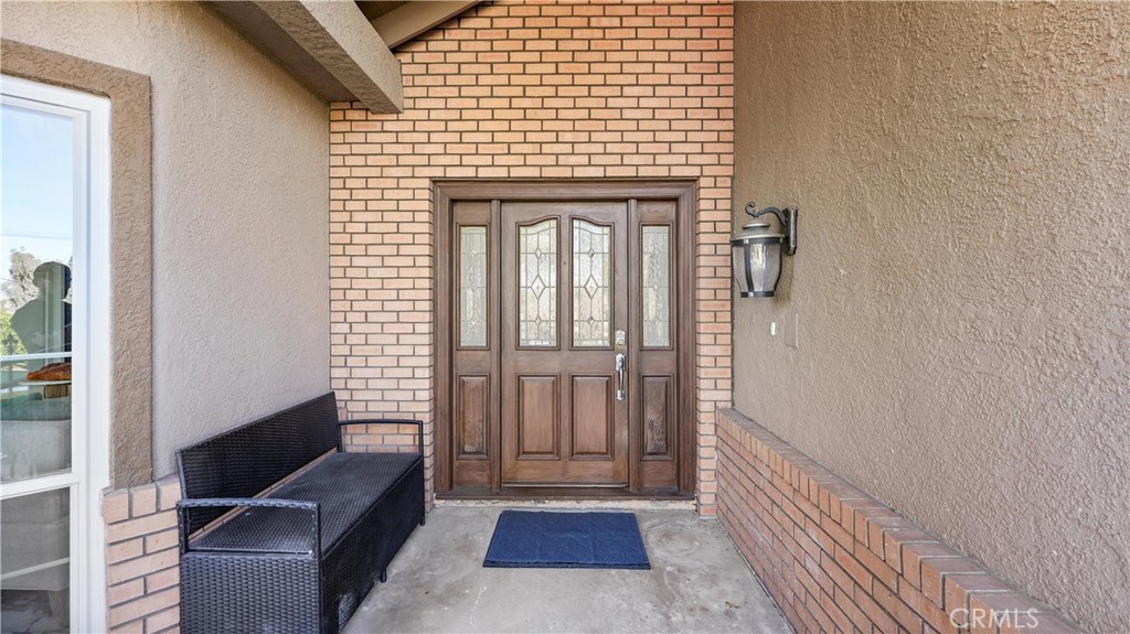 2785 State Street Corona, CA 92881 - Photo 7 of 74 Welcoming front entrance