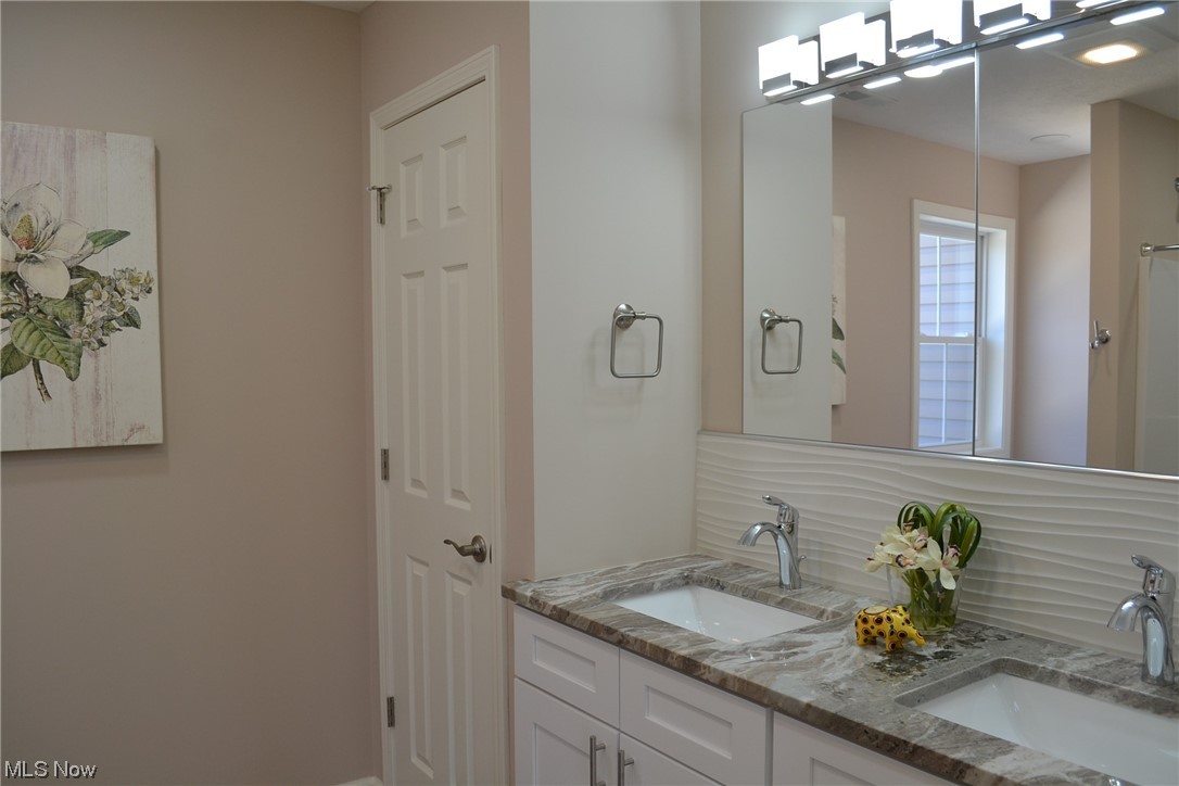 8535 Wilson Mills Road Chesterland, OH 44026 - Photo 24 of 35