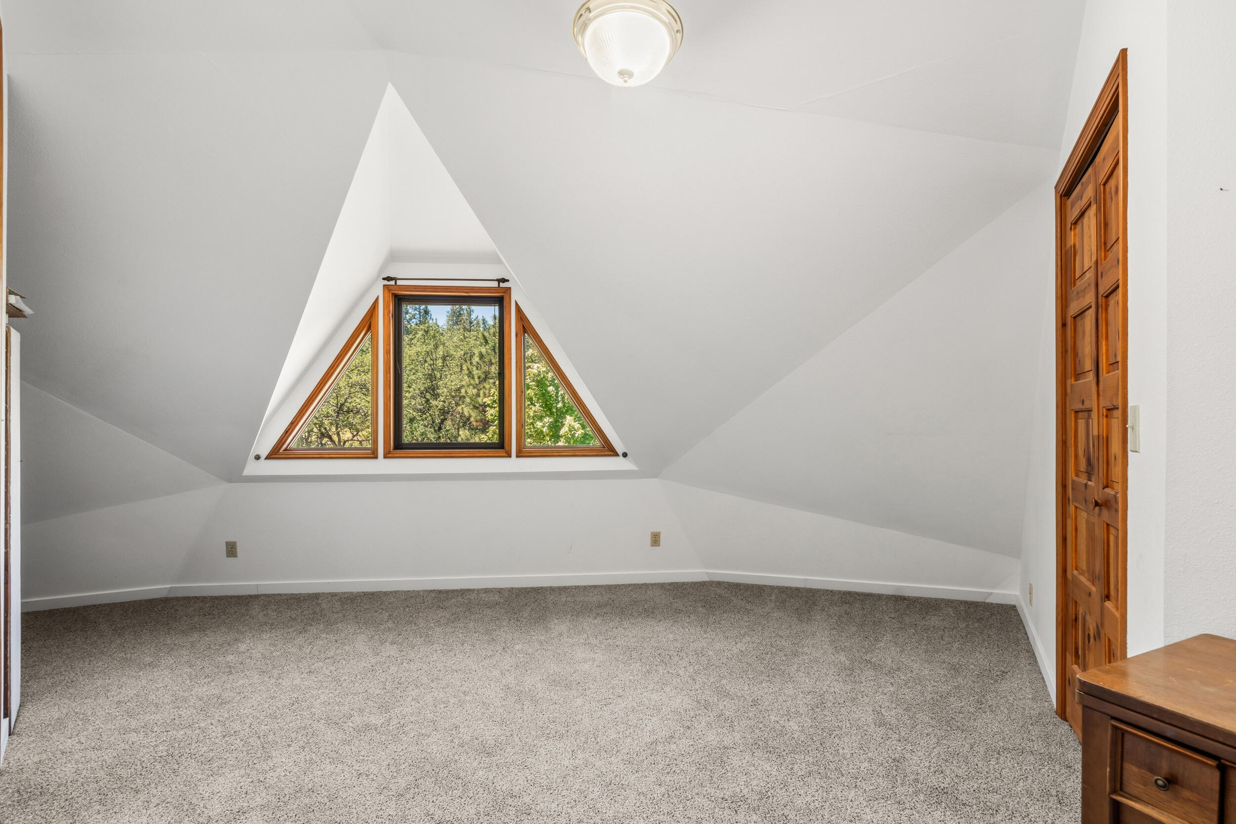 226 Entrada Drive Eagle Point, OR 97524 - Photo 26 of 62