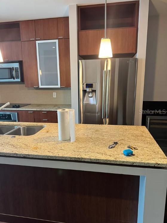 912 Channelside Drive, Unit 2803 Tampa, FL 33602 - Photo 26 of 34 a bathroom with a granite countertop sink
