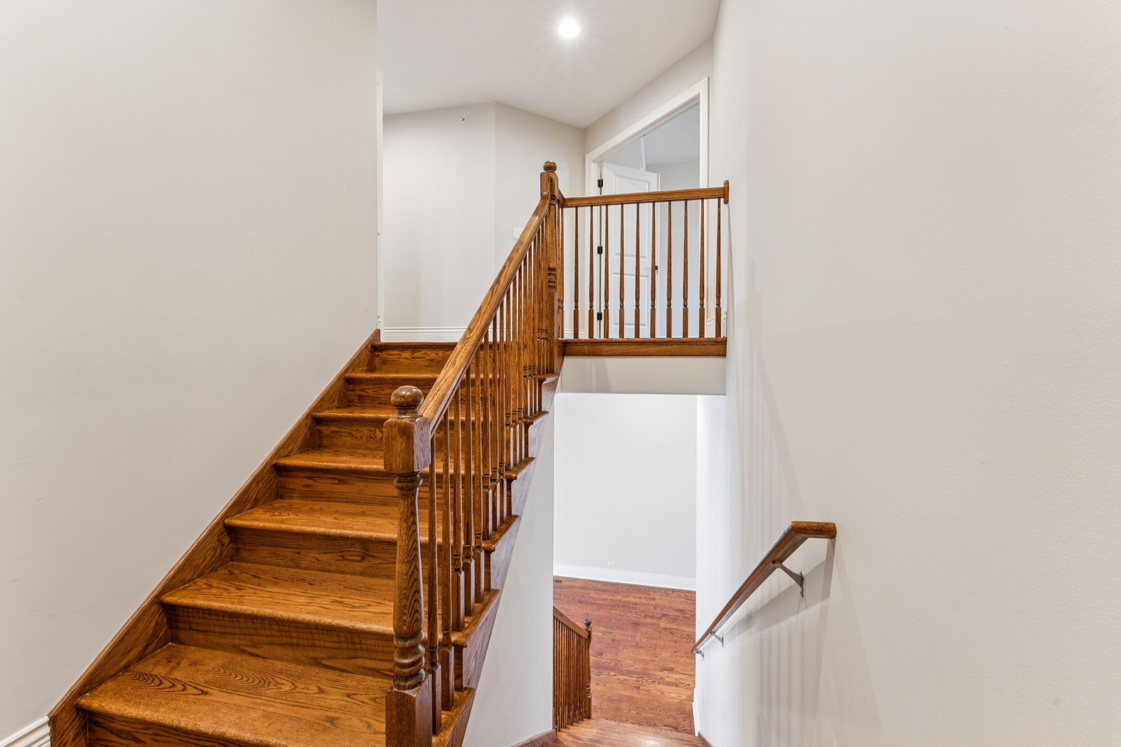 1407 Rue Paris Place Inverness, IL 60067 - Photo 12 of 38 a view of entryway with wooden floor