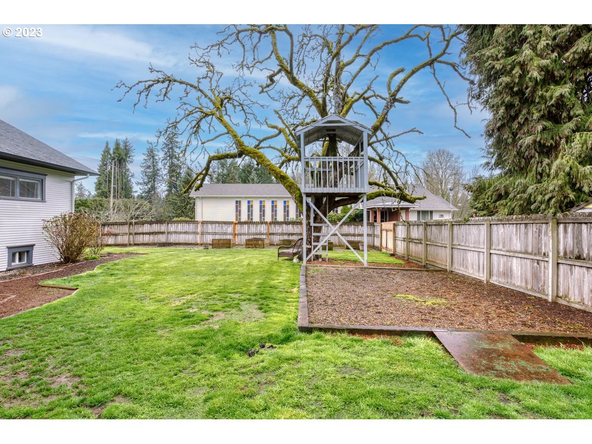 1310 Northwest Springhill Drive Albany, OR 97321 - Photo 35 of 45 Gallery Image 35