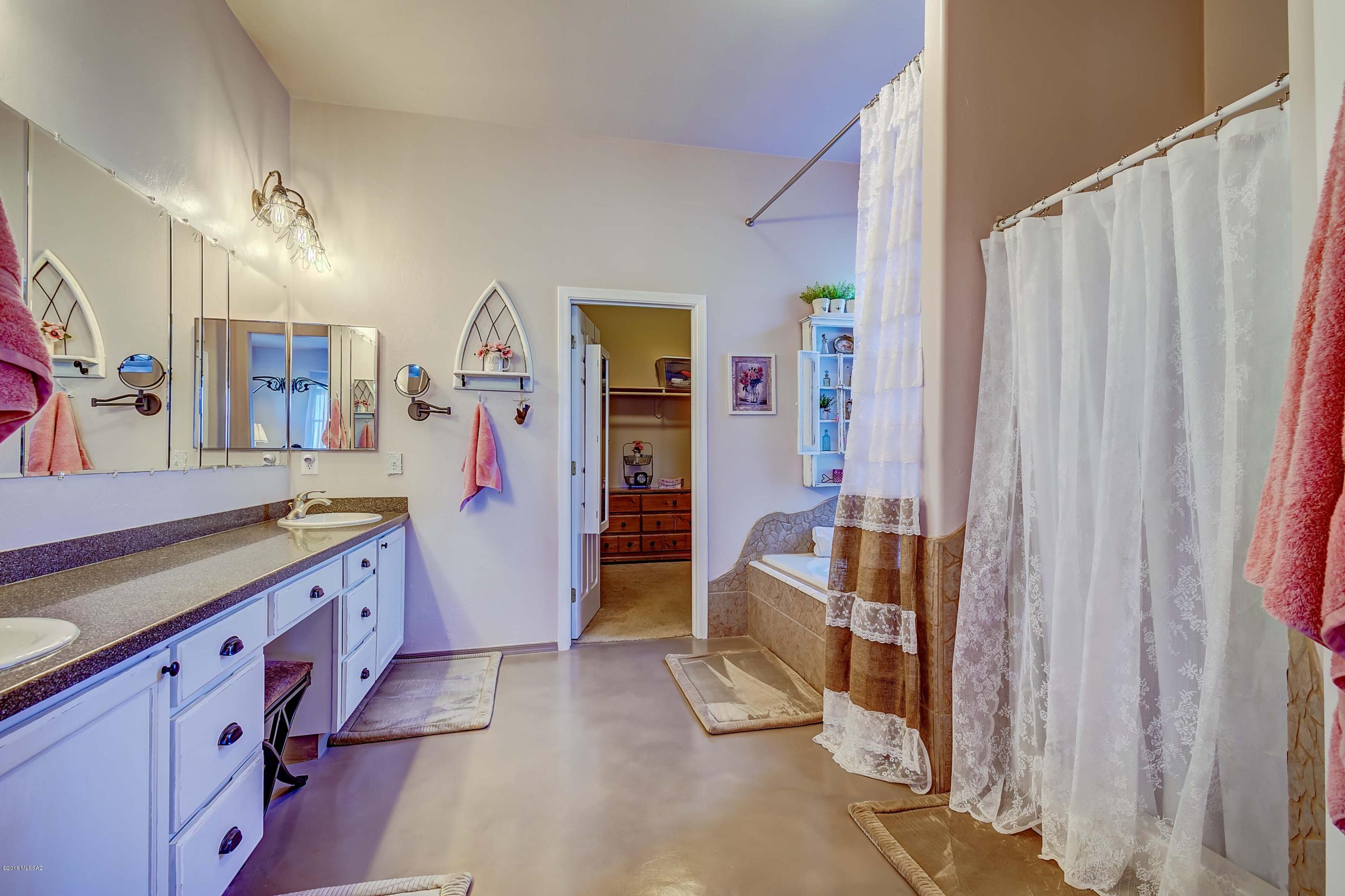1519 Circulo Jacona Rio Rico, AZ 85648 - Photo 17 of 37