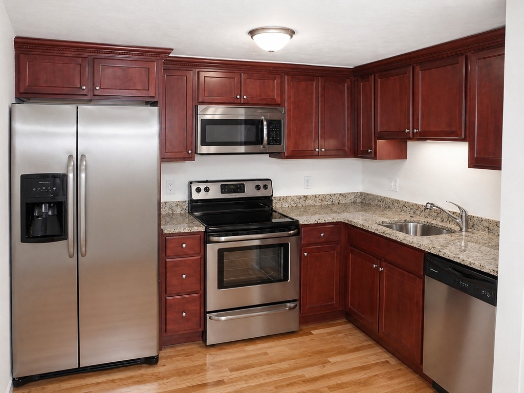 92 Sandwich Road, Unit 4D Bourne, MA 02532 - Photo 5 of 18 Gallery Image 5