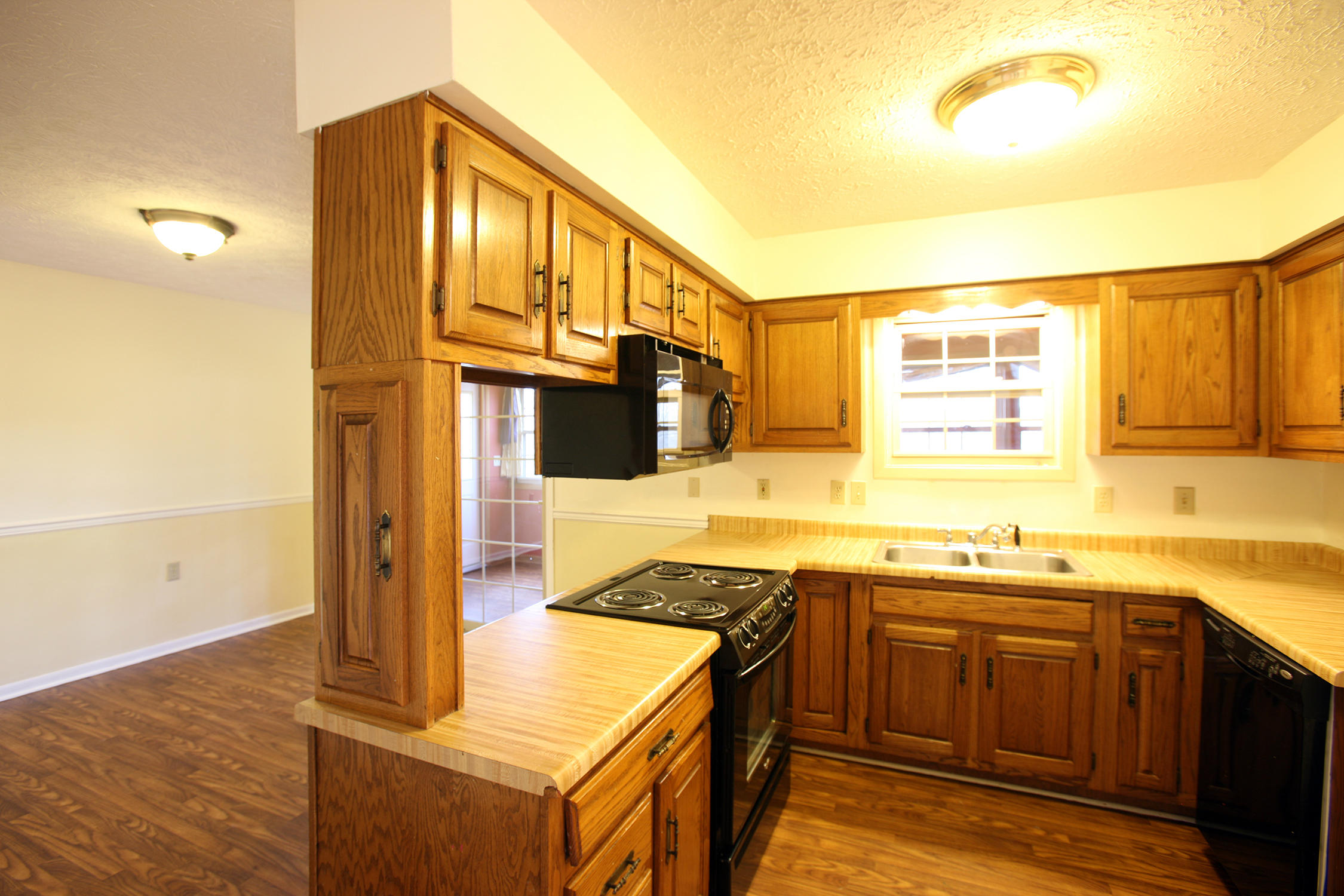 22 Clark Place Oak Ridge, TN 37830 - Photo 12 of 33 051Q9490